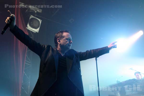 SIMPLE MINDS - 2010-06-18 - PARIS - Le Bataclan - 